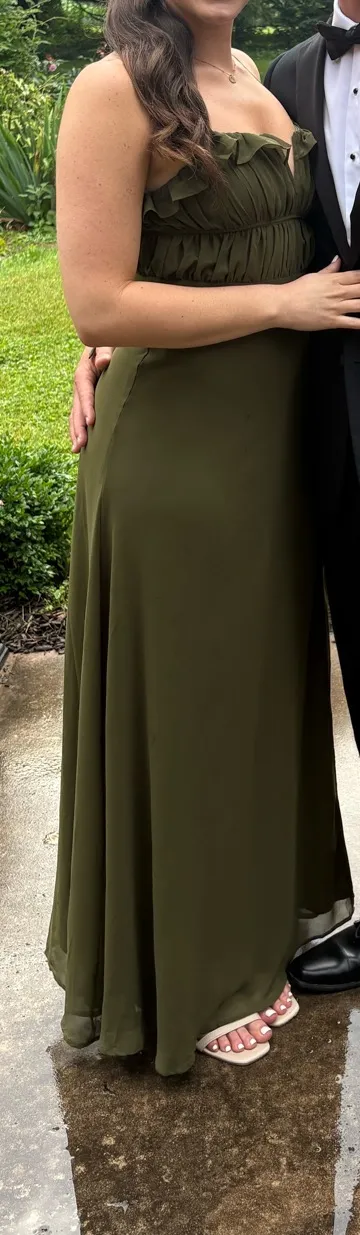 Lulus ruffle green long dress  - Image 4