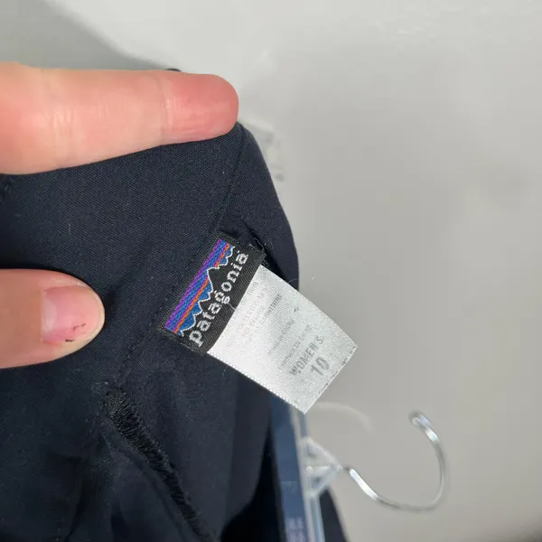 Patagonia Women's Navy Blue Straight Leg Zip Pocket Utility Workwear Pants 10 - Image 7