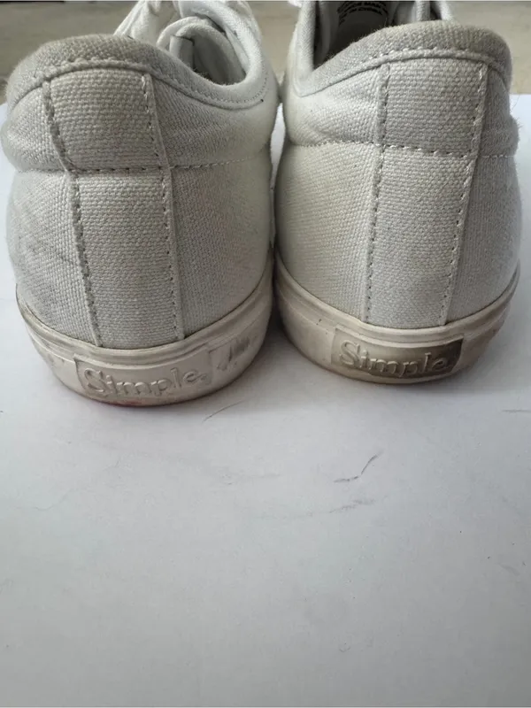 Simple Women's White Canvas Lace-Up Sneakers - Image 4