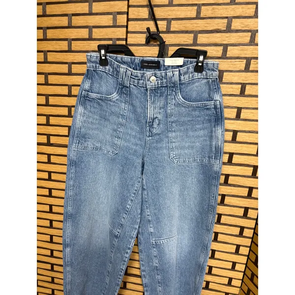 Free‎ Assembly Barrel Leg Jeans Size 2 Blue - Image 3