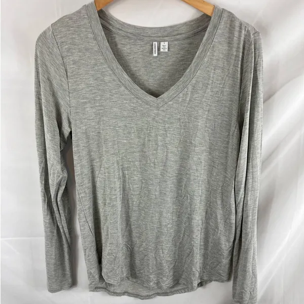 Nordstrom Heather Grey V Neck Long Sleeve Shirt S - Image 2