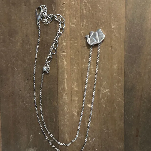 Silver tone origami elephant pendant necklace - Image 2