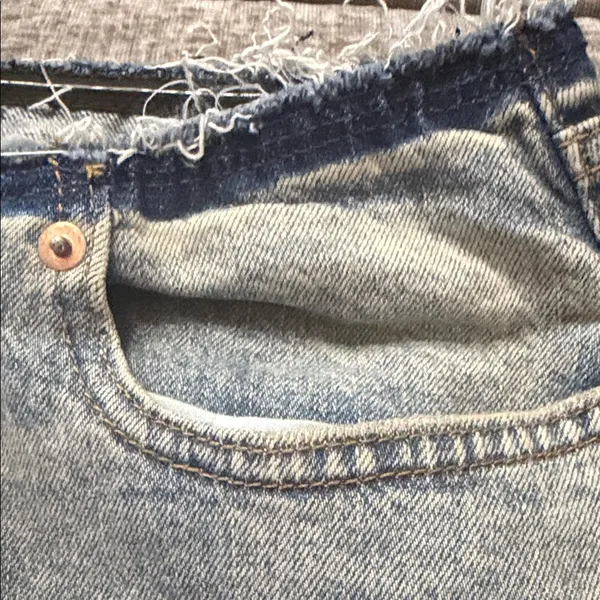 Wild Fable Light Wash Women's denim‎ skirt size 4 - Image 5