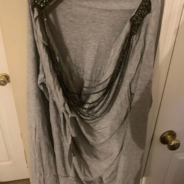 NWT threeeightytwo.com grey cowl neck/round neckline jeweled shirt size medium‎ - Image 9