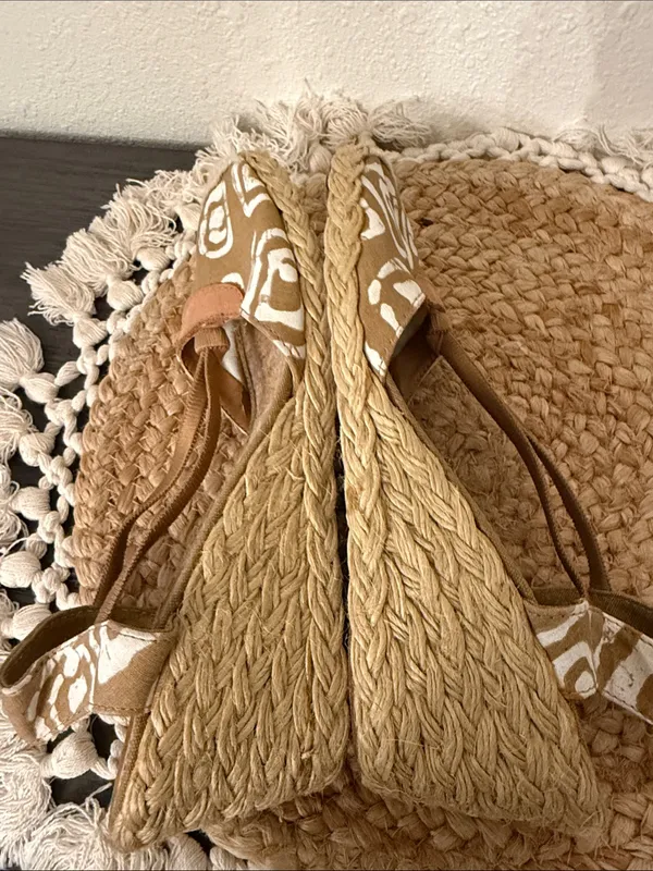 Lauren‎ Ralph Lauren Tan White Batik Print Espadrille Wedge Sandals Size 6.5 - Image 9