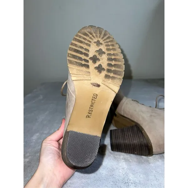 Women’s Neutral Cream Beige Bootie Heel Boots Size 7.5 - Image 6