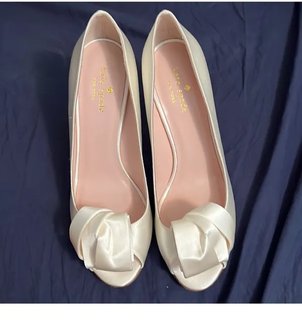 Clarice Ivory Satin And Glitter Heel Brand New - Image 5