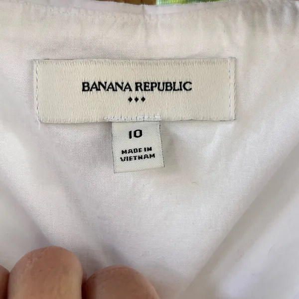 Banana Republic Women's White Fitted Poplin Top Size 10 - Image 4