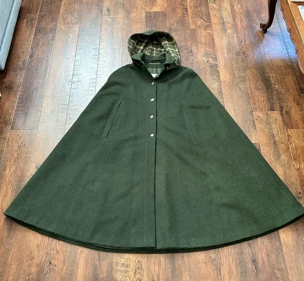 COJANA London wool / cashmere blend cape, made in England, one size - Image 6