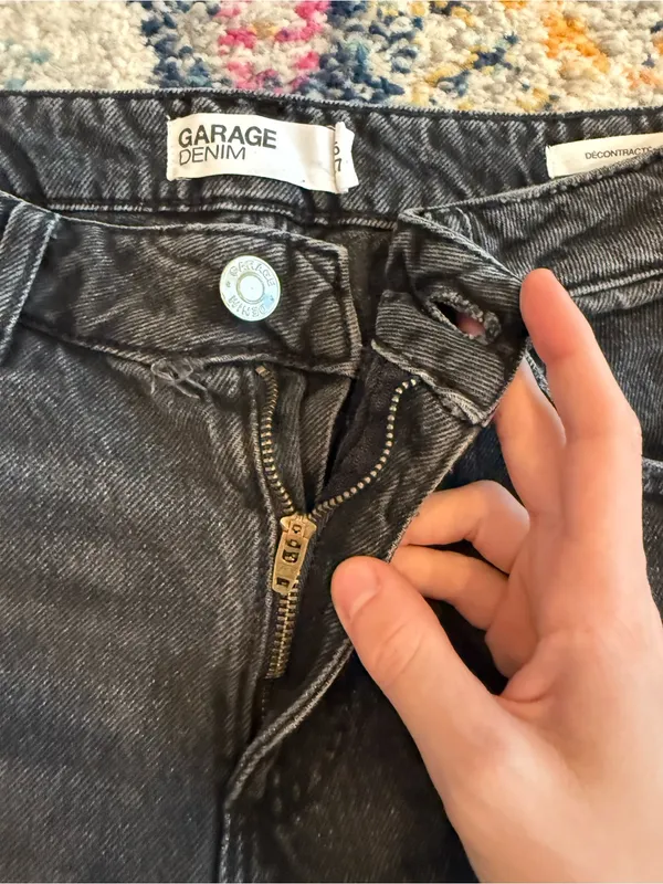Garage Women's Black Straight Jeans - Image 3
