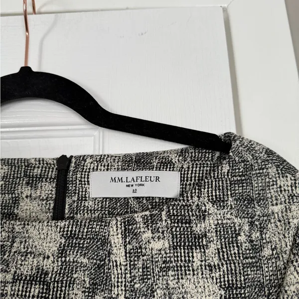 M M LaFleur Etsuko Crackle Pattern Dress With Belt Sophisticated Business Event - Image 3