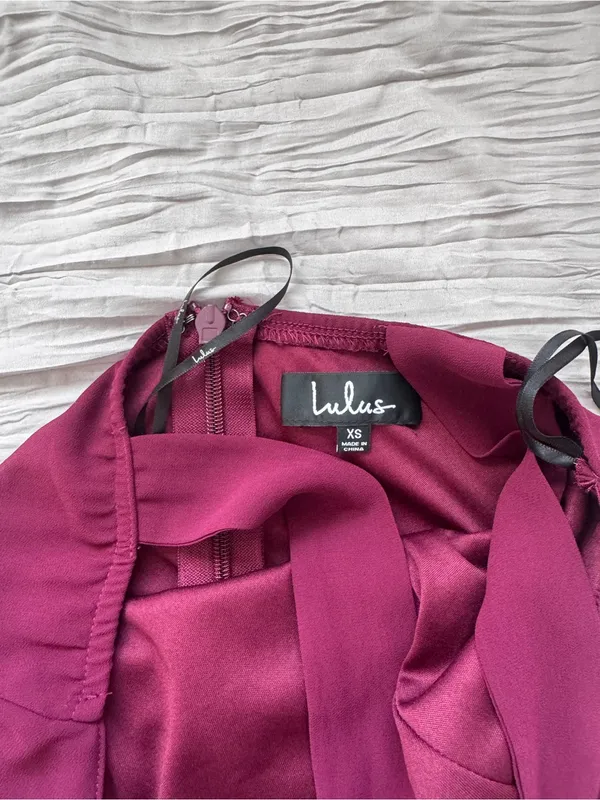 Lulu's Sleeveless Fit-and-Flare Midi Dress in Plum - Image 2