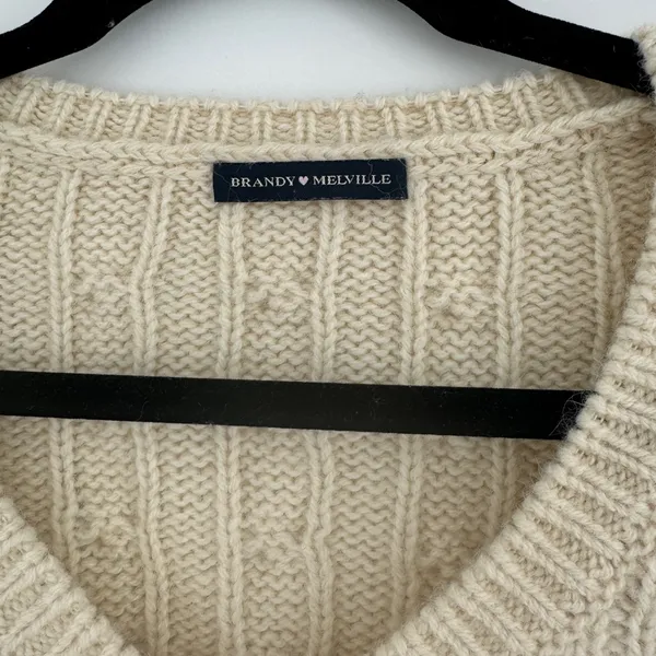 Chunky Wool Cable Knit Sweater - Image 3