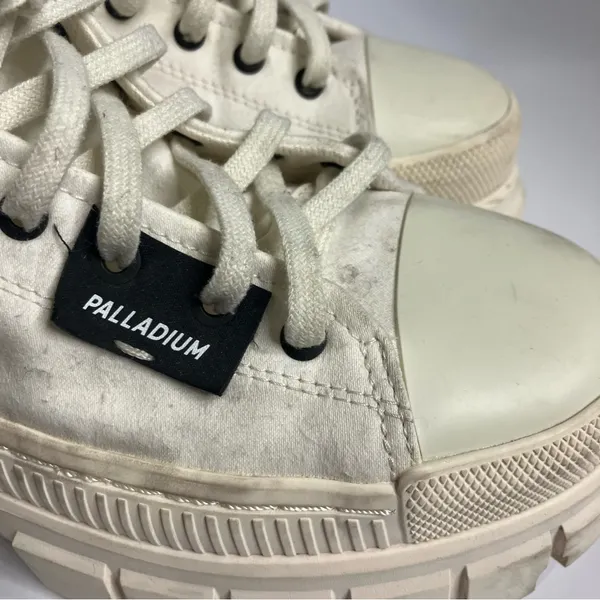 Palladium white revolt low textile sneakers lug sole women’s size 8‎ chunky Y2K - Image 3