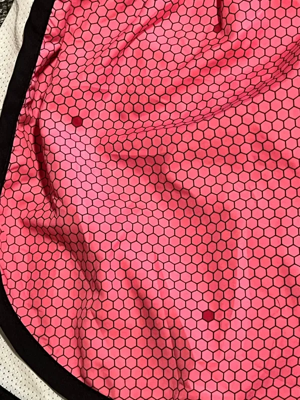 Womens small Nike Dri Fit 3" running shorts-pink/red honeycomb w/liner - Image 5