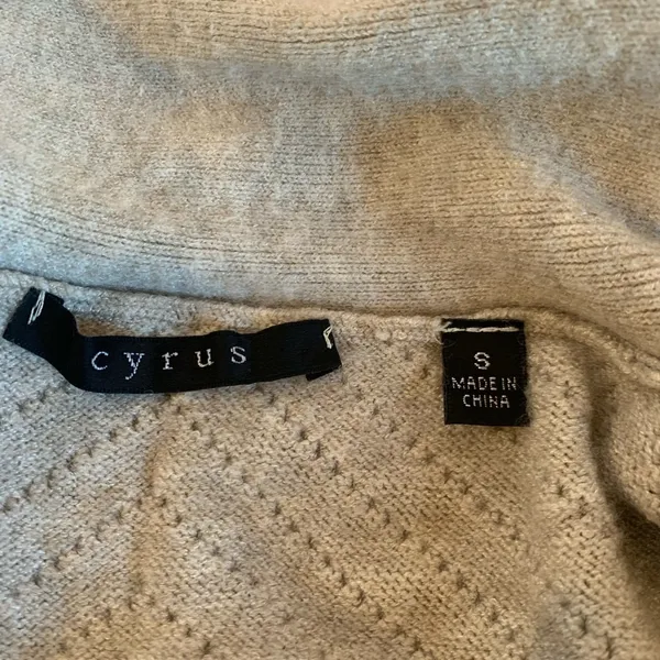 Cyrus Very Warm Cardigan Women’s Size Small Oatmeal Color Open Front - Image 7