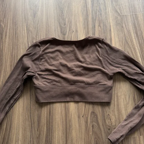 Garage Cropped Seamless Top - Image 4