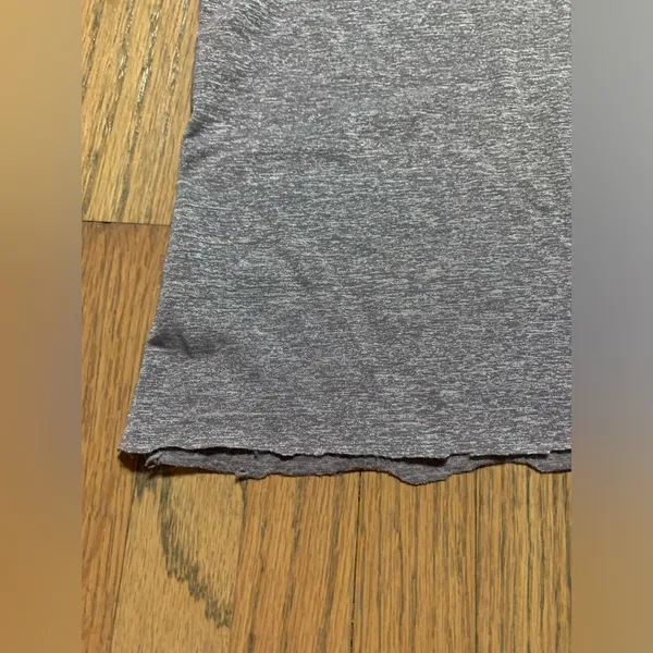 Lululemon gray tank - Image 5