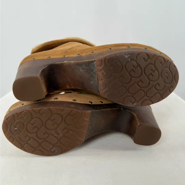 UGG Lynnea Fold Over Suede Shearling Clog Boot‎ in Brown Size 7 - Image 9