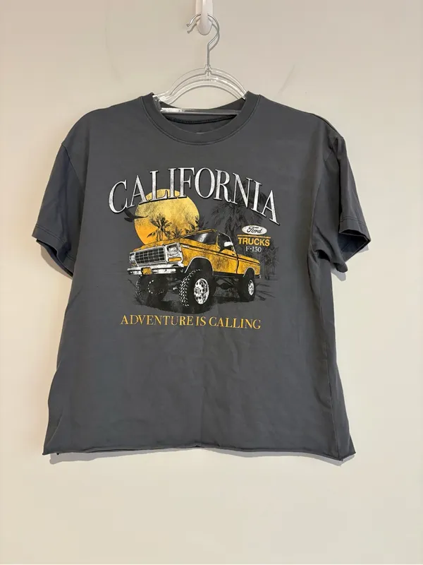Hybrid Apparel Ford California Truck Adventure is Calling Graphic Tee grey size medium - Image 2