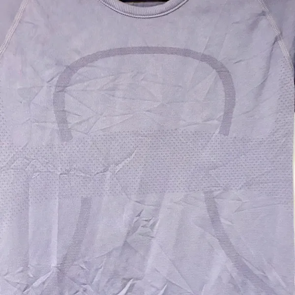 Lululemon Purple Swiflty Tech Seamless Short Sleeve Size 6 Athletic Workout - Image 2