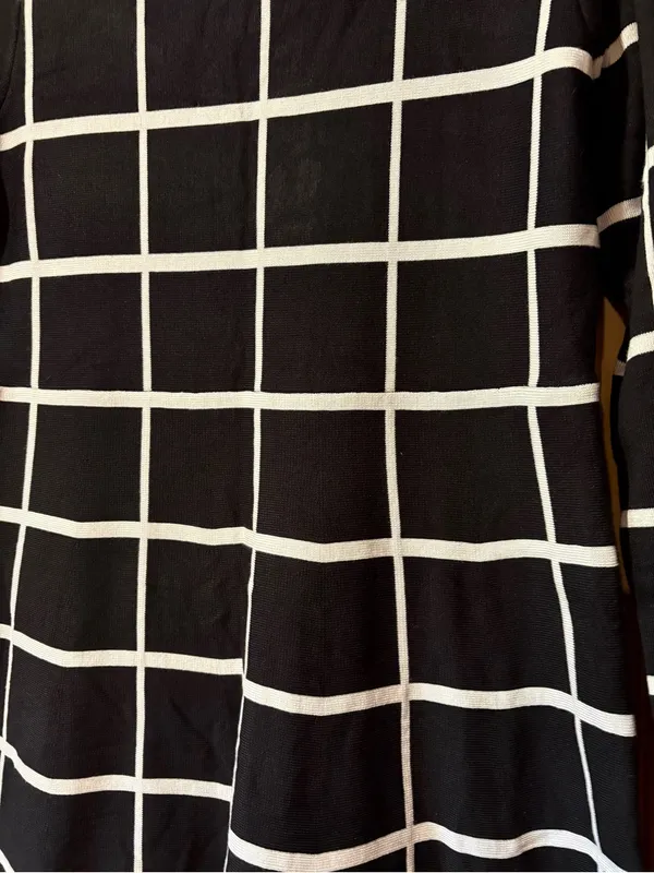 Luxxe Lane long-sleeve knit sweater dress black white women’s XL NWT - Image 3