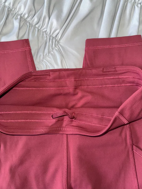 Lululemon In Movement Leggings 25” - Image 3