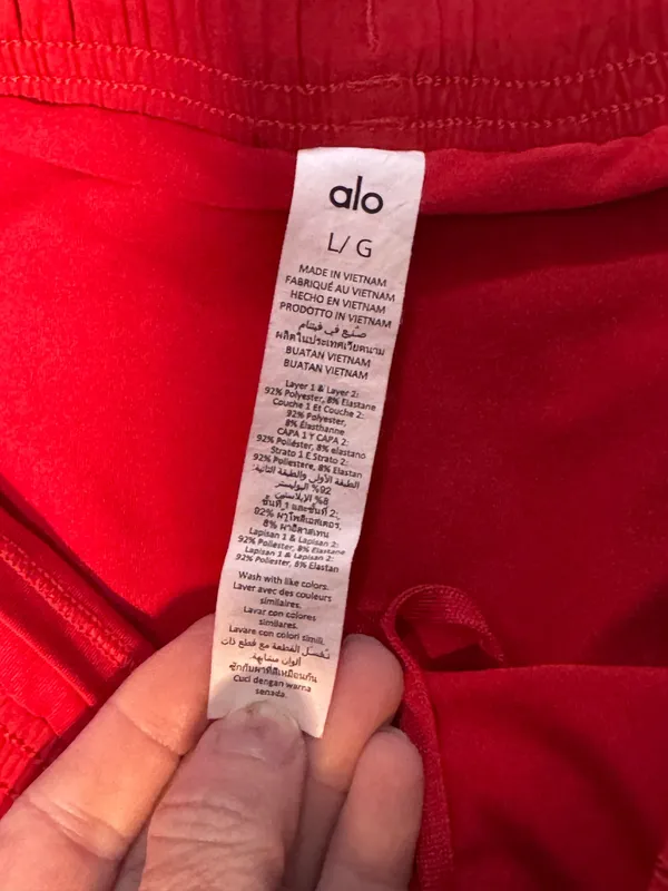 Alo Yoga Stride Shorts Red Large - Image 5