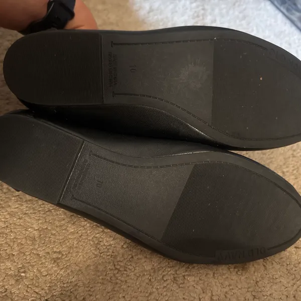 Old navy black loafers  - Image 3