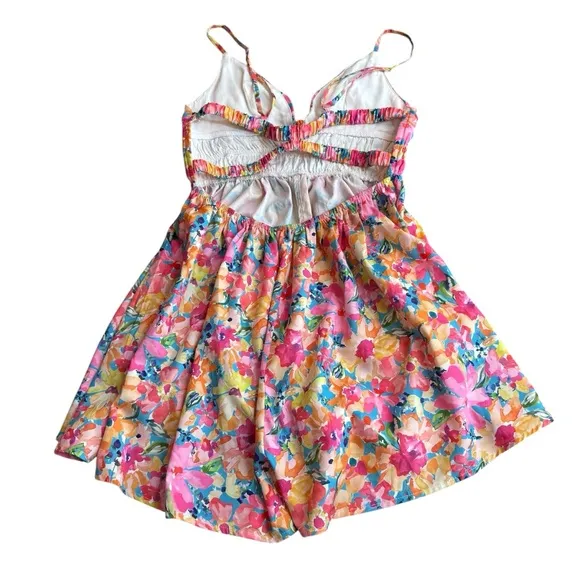 White Fox Women’s Size M Plunge Neck Playsuit Romper Floral Tropical Resort‎ - Image 8