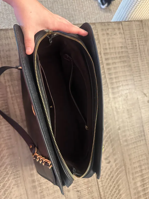 Coach Parker shoulder bag in black leather with gold-tone chain straps - Image 3