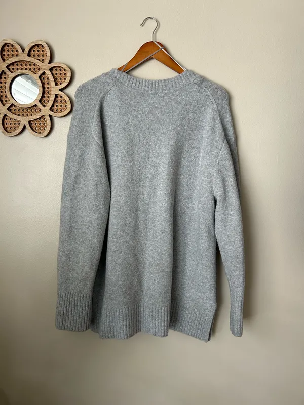 Nine West oversized gray sweater  - Image 6