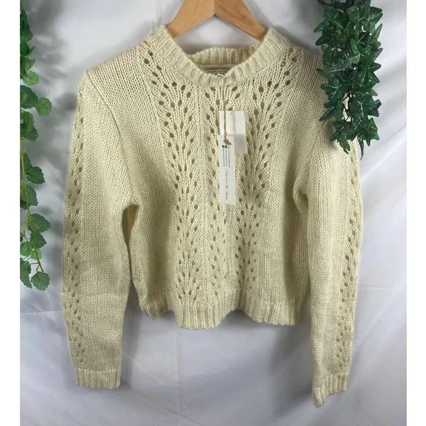 NWT Woven Heart Cable knit sweater - Image 3
