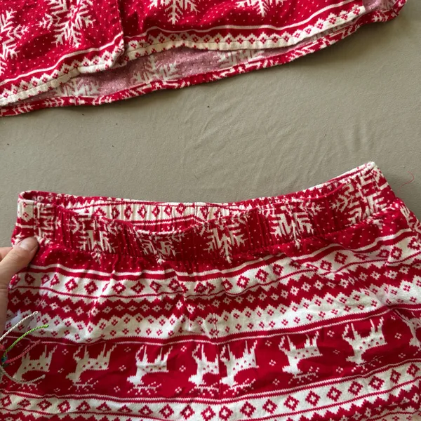 Old Navy Flannel Fair Isle Christmas Pajama Shorts Set - Image 6