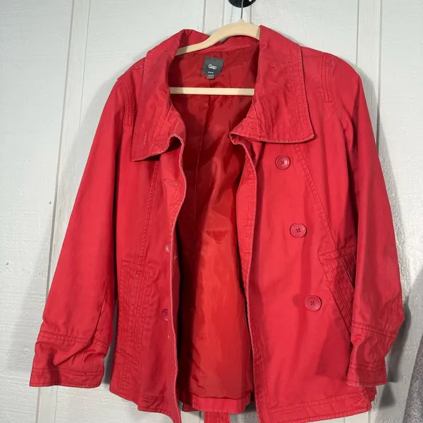 Gap Red Women’s Peacoat Size Medium EUC - Image 2