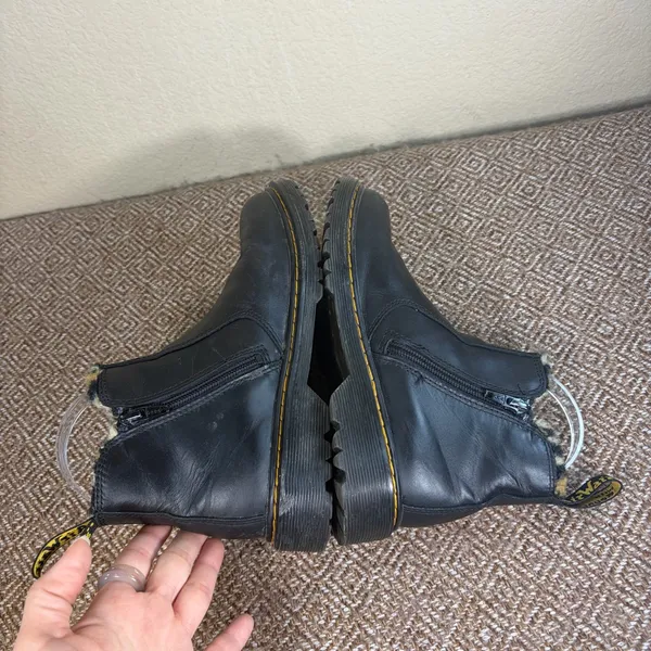 Dr. Martens Air Wair Boots Sz 6l Black Leather W/ Faux Leopard Fur Lining Grunge - Image 5