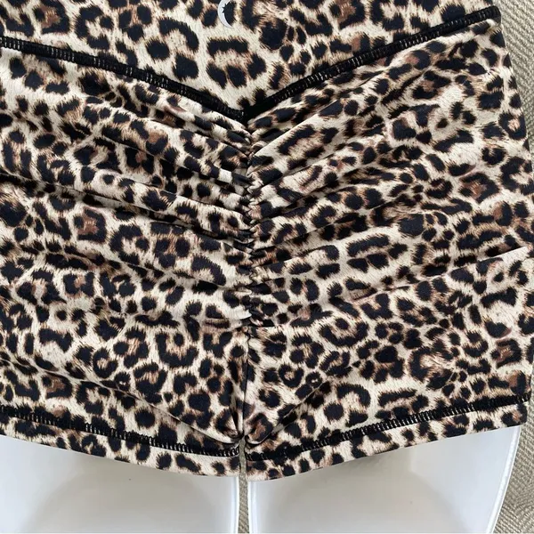 Zyia Active Cheetah Print Scrunch Shorts Mob Wife S - Image 5