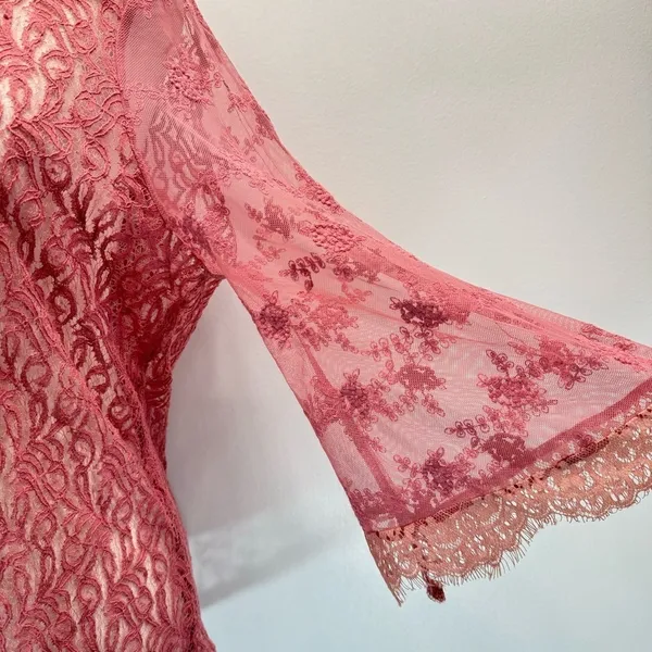 Sheer Mauve Mixed Lace Bell Sleeve Top Eyelash Fringe Gimmicks by BKE Fairy Boho - Image 9