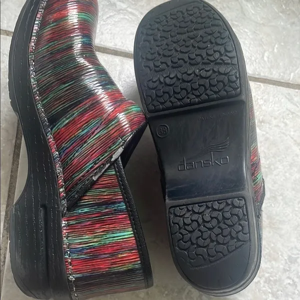 Dansko Professional Patent Clogs Women's Multi Color Striped Slip On Shoes Sz 39 - Image 6