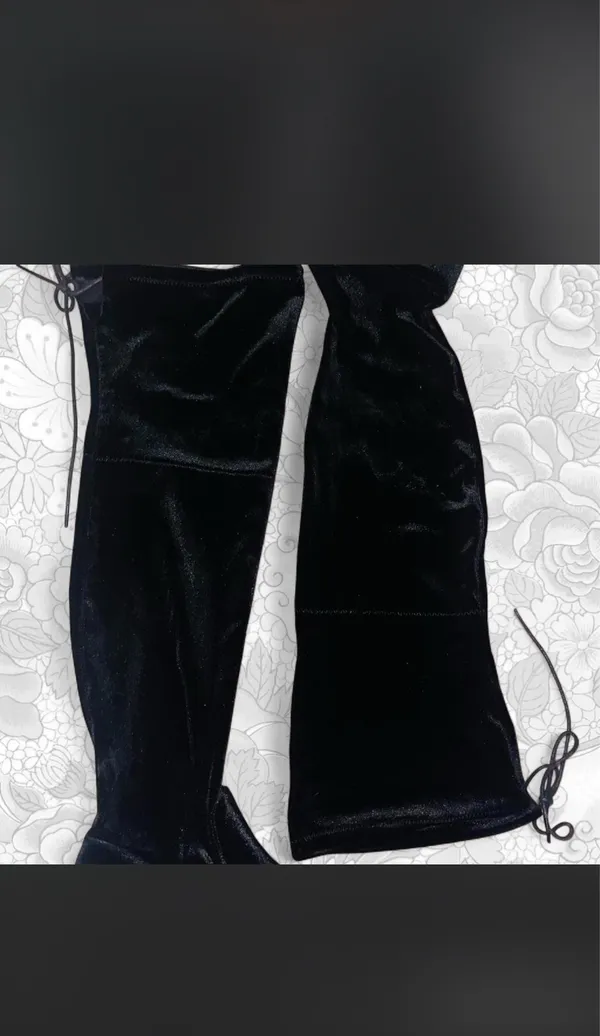 Black suede thigh-high boots  - Image 2
