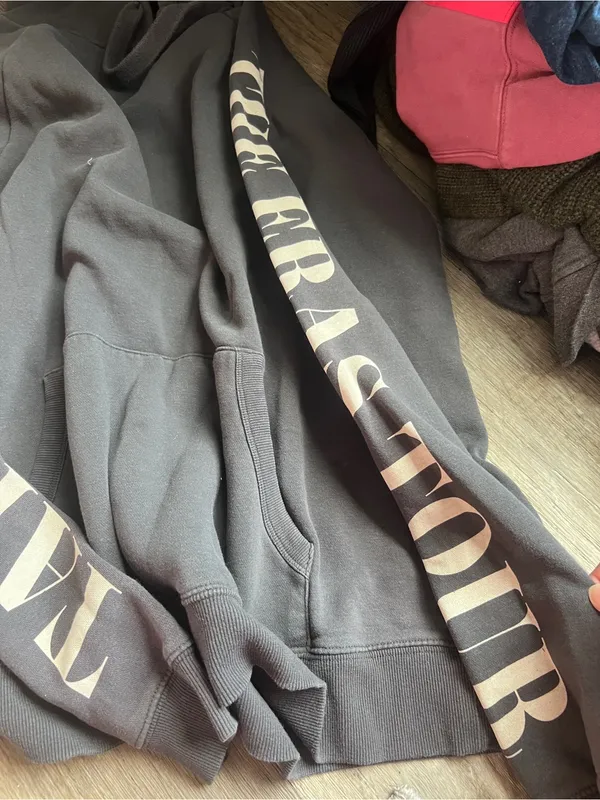 Taylor swift eras tour hoodie M - Image 9