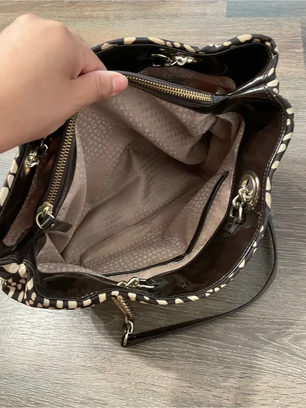 Kate Spade New York Lindenwood Safari Elena nylon shoulder bag - Image 5