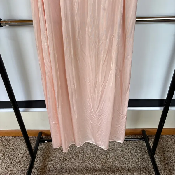 Vintage Peach Silky Slip Dress Vanity Fair Sleeveless Dainty Floral Flowy Medium - Image 4