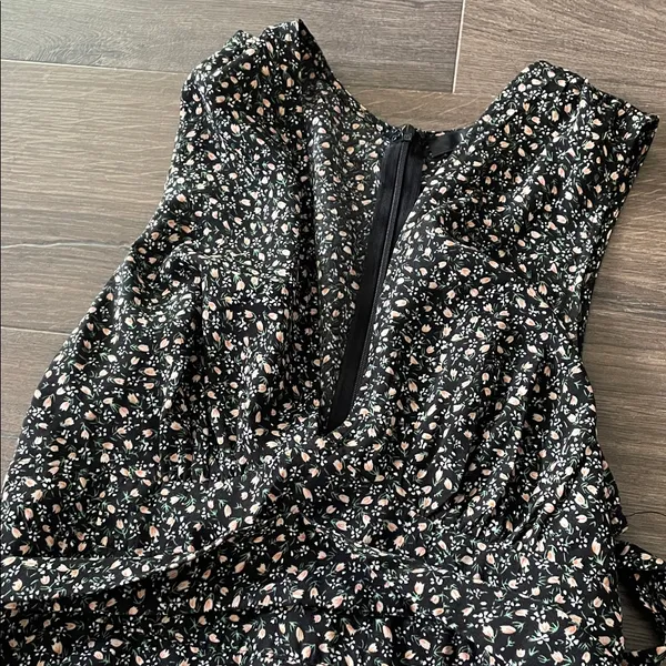 Lulu's Black Floral Pattern Sleeveless Maxi Dress, Size Small - Image 2