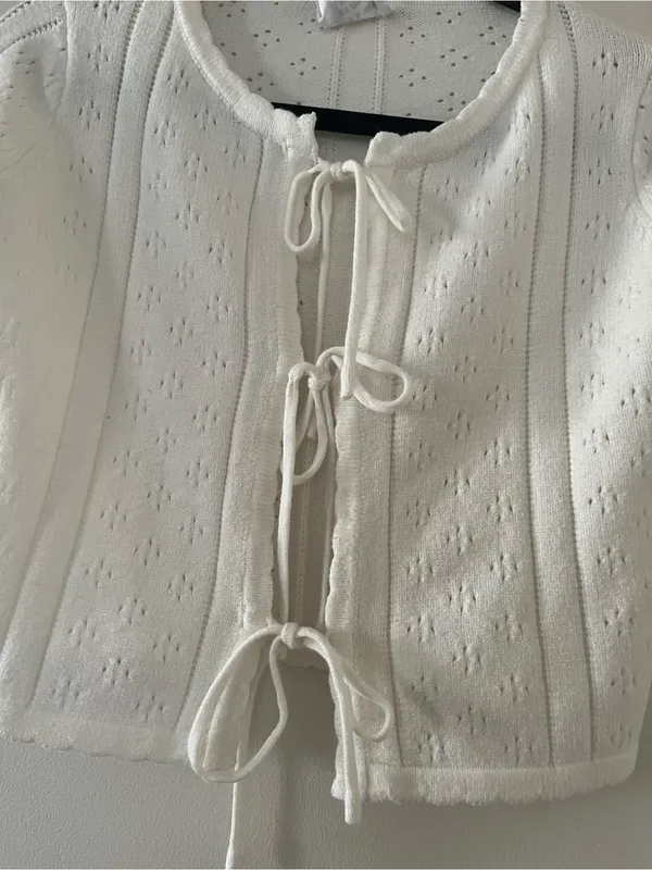 Ivory White Pointelle Tie Front Knit Cropped Cardigan XS Cottagecore Coquette - Image 3