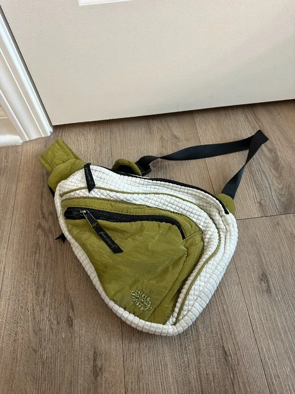 FREE PEOPLE Movement Cold Shoulder Sling Bag in Olive Green - Image 2