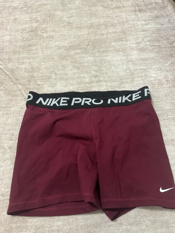 Nike pro shorts size xl  - Image 2