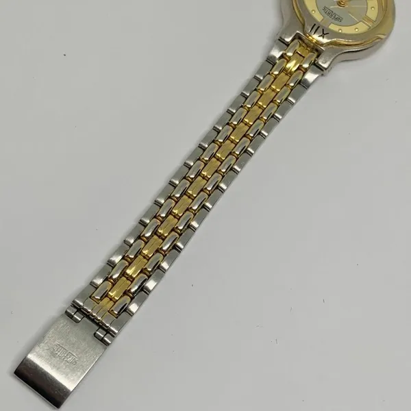 Superatic vintage women’s watch 25mm case gold silver tone Quartz analog running - Image 5