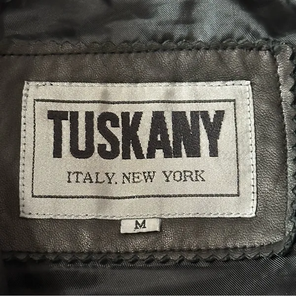 Tuskany Vintage Women’s Size M Black Leather Jacket - Image 4