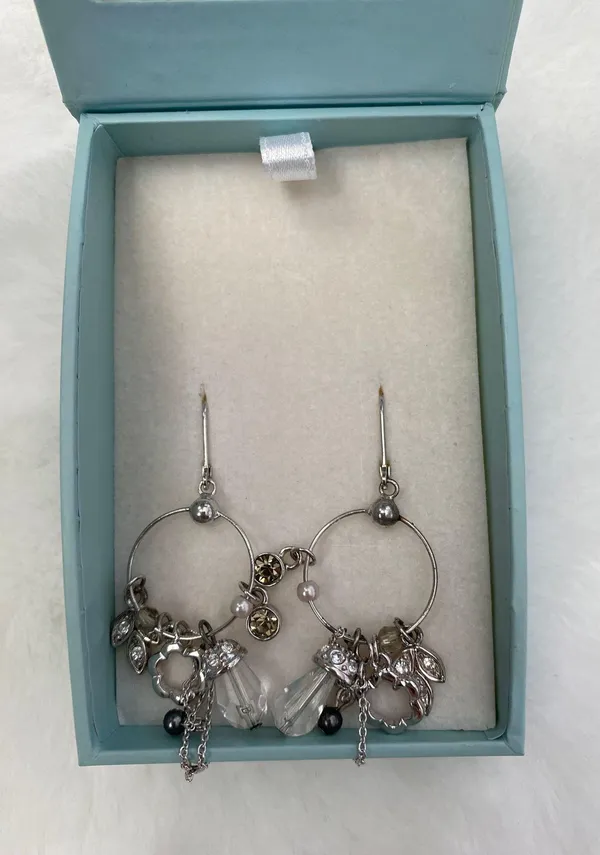 Adrian Buckley NIB England Jewellery Silver Multi-Charm Dangle Earrings - Image 4